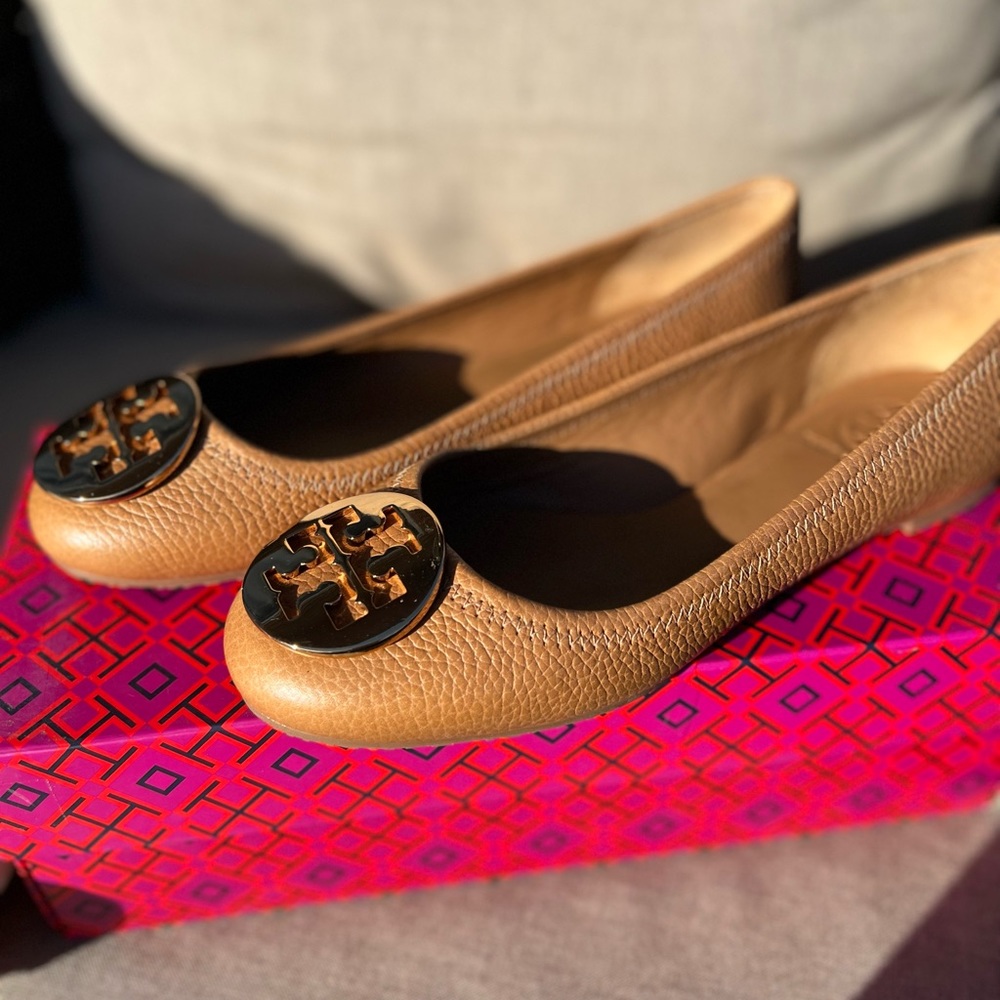 Brand New Tory Burch Flats.